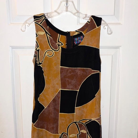 Abstract Patterned Maxi Dress - Picture 2 of 7